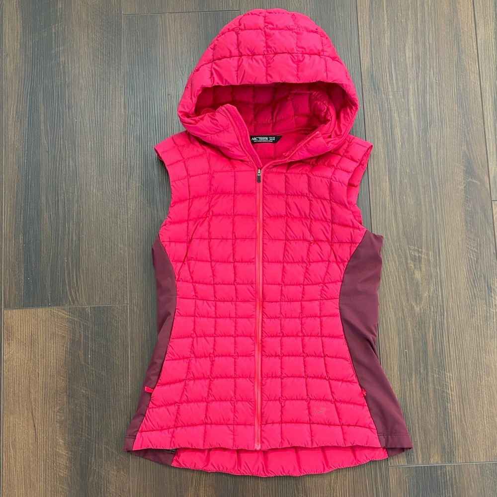 Arc'teryx Narin Hooded Goose Down Quilted Vest in Rasberry Red Women's